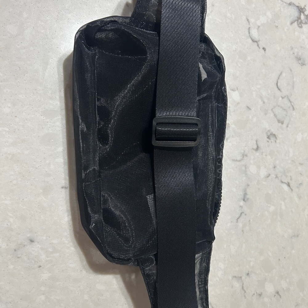 Wilo The Label Black Sheer Mesh Belt Bag Crossbody Fanny Pack - Stadium Approved - Picture 4 of 5